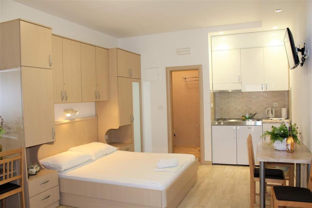 City Center Miro Makarska