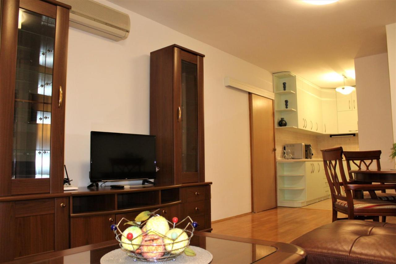 City Center Miro Apartament *