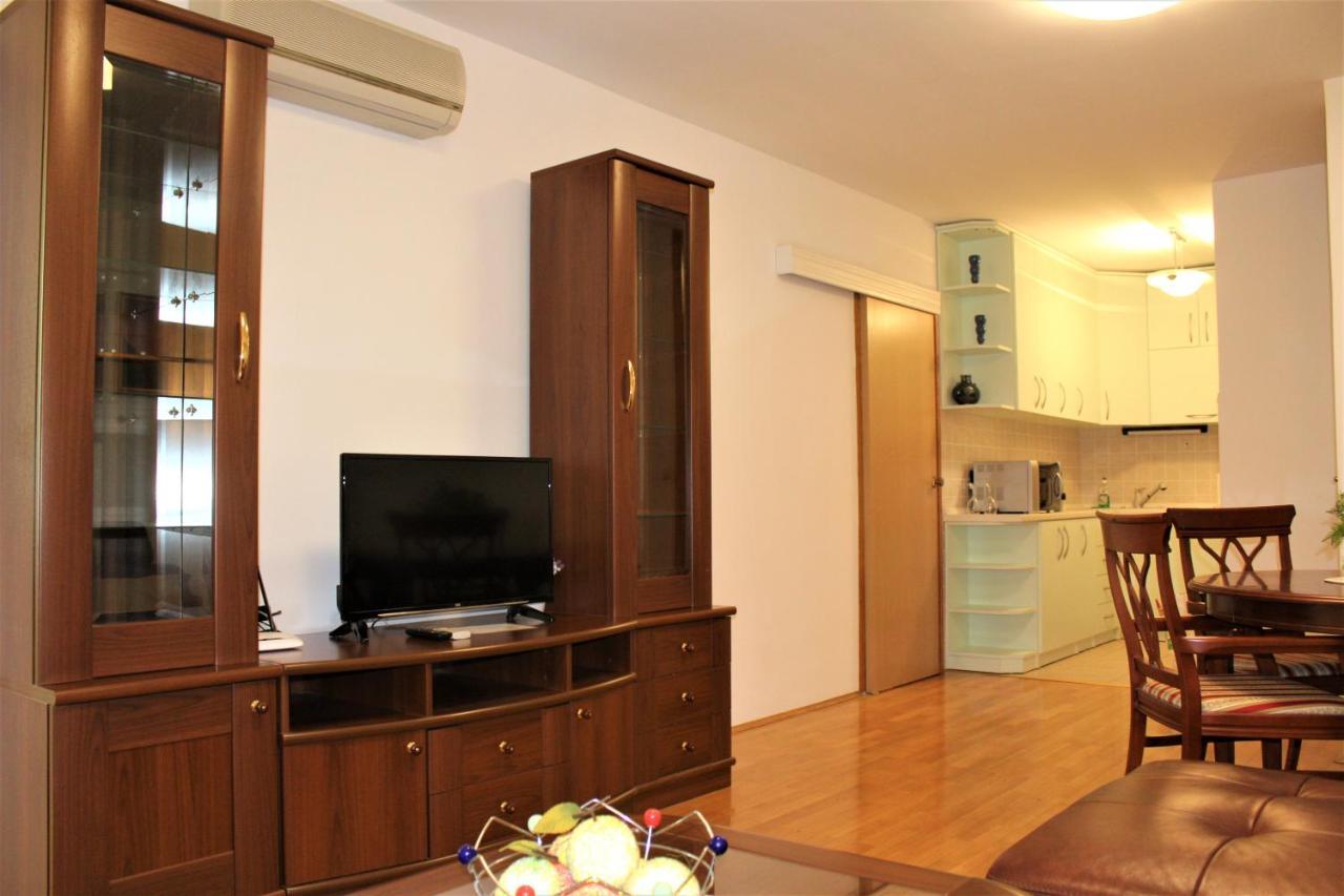 City Center Miro Apartament *